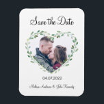 Foto Save the Date Magnet<br><div class="desc">Moderne Foto Herz "Save the Date" Karte zum Personalisieren. Füge eure Namen/Datum. Über " weiteres personalisieren" können Sie Schriftart, Farbe usw. auswählen.</div>