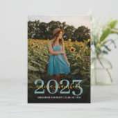 Foto Script Overlay Sunflowers Graduation Party Einladung (Stehend Vorderseite)
