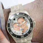 Foto Semi Transparenter Grenzüberlagerungsüberlage Armbanduhr<br><div class="desc">Personalisiertes Foto beobachten für Papa (oder personalisieren für jeden, den du will!). Die Vorlage ist für Sie Set, um Ihr eigenes Foto hinzuzufügen und Sie können auch den gesamten Text bearbeiten, wenn Sie möchten. Die Formulierung liegt auf einem halbtransparenten Grenzüberlagerungen über Ihrem Foto. Der Beispieltext lautet "Liebe in Ihrem eigenen...</div>