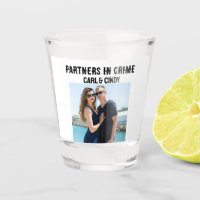 FOTO SHOT GLASSER PARTNER IN CRIME FUNNY