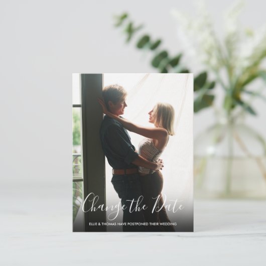 Foto Skript Hochzeit ändern Datum verschoben Postkarte (Stehend Vorderseite)
