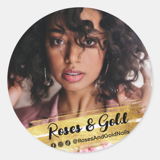 Foto "Social Media Influencer Beauty Brand Model" Runder Aufkleber (Vorderseite)