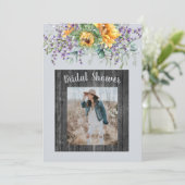 Foto Sonnenblumen Lavendel Rustikales Brautparty Einladung (Stehend Vorderseite)