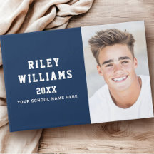 Foto Student Abitur Abschluss dunkelblau