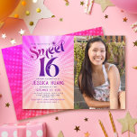 Foto Sweet 16 Groovy Pink Orange Gradient Retro Einladung<br><div class="desc">"Alles Gute zum 16. Geburtstag". Senden Sie diese coole boho Retro, personalisierte Foto Party Einladung für eine Veranstaltung zu erinnern. Auf der links Seite, lustig, trendig, kühn dunkelrosa und lila Typografie mit moderner Sans Serif Typografie überlagert einen Hintergrund von Pop hellorangen und rosa Ober-Farbradien mit weißen Punkten. Ein Foto des...</div>