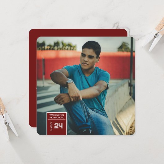 Foto Tab Abschluss Maroon Party Einladung Card (Vorderseite/Rückseite Beispiel)