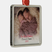 Foto Twins Red Babys Erste Weihnachten Silbernes Ornament (Rechts)