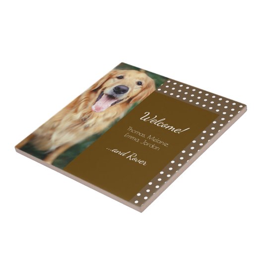 Foto und Familienname Polka Dot Brown Willkommen Fliese (Seite)