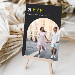 Foto und Flughafencode für Hochzeitreisen Tischnummer