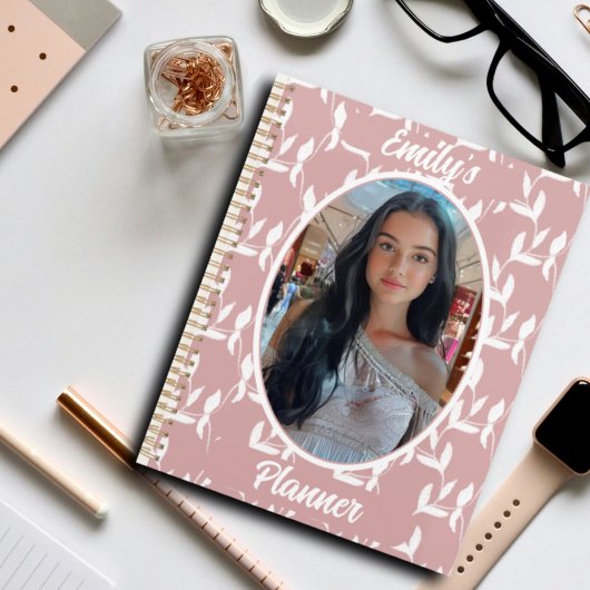Foto und Name für Mädchen - Muster für rosa Leder Planer