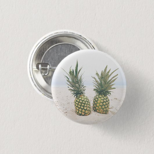Foto von 2 Ananas am Strand Button (Vorne & Hinten)