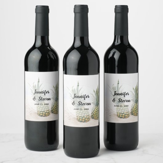 Foto von 2 Ananas auf einer Hochzeit am Strand Weinetikett (Flaschen)