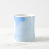 Foto von Blue Sky Eleganter Single Initial Kaffeetasse (Mittel)