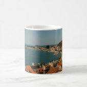 FOTO VON BROWN DACH-HÄUSERN KAFFEETASSE (Mittel)