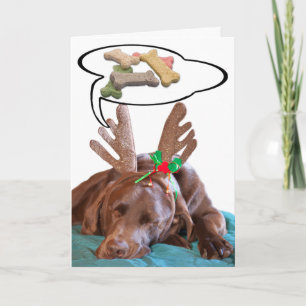 Foto von Chocolate Lab mit Geweih personalisiert Feiertagskarte