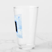 Foto von Light Blue Cloudy Sky mit Single Initial Glas (Links)