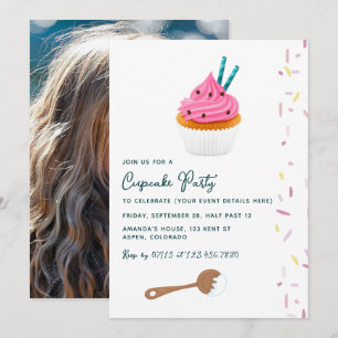 Foto von rosa Cupcake mit Streuseln zur Geburtstag Einladung