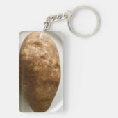 Foto von Russet-Kartoffel auf weißem Teller Schlüsselanhänger (Rückseite)