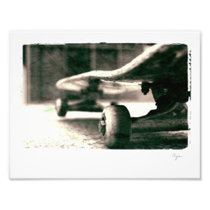 Foto von Schwarzweiss-Skateboard
