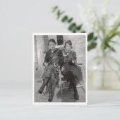 Foto von zwei Frauen mit Geigen Postkarte (Stehend Vorderseite)