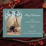 Foto Watercolor Winter Floral Boho Arch | Aquamari Feiertagskarte<br><div class="desc">Genießen Sie den Charme der Saison mit dieser Aquamarinen Watercolor Winter Floral Boho Arch Holiday Foto Card, die für Ihr festliches Ambiente geschaffen wurde. Dieses Foto begrüßt Sie mit einer eleganten Anordnung mit einem zarten Boho Bogen und Aquarell Winterblumenakzent, der Ihr familiäres Foto wunderschön umrahmt. Das brasilianische Blumendesign wird mit...</div>