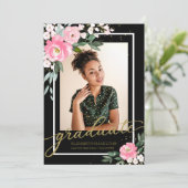 Foto zur Ankündigung eines Graduiertenlaufs (Stehend Vorderseite)