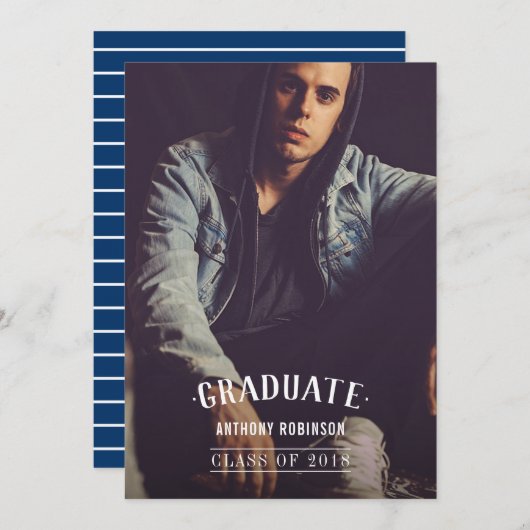 Foto zur Ankündigung männlicher Abschlüsse (Vorne/Hinten)