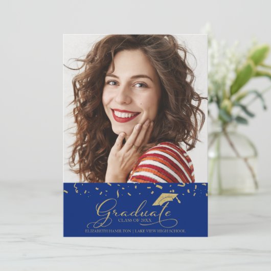 Foto zur Ankündigung von Abschlüssen in der Hochsc (Stehend Vorderseite)