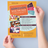 Foto zur Werbung für Kinder in der Schule Flyer (Hand)