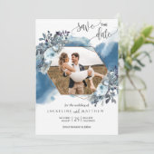 FotoCollage, geometrisch blaue Wasserfarbe Save The Date (Stehend Vorderseite)