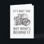 Fotograf Camera Funny Gift Idee Karte<br><div class="desc">Dieses coole Shirt für Fotografie mit einem lustigen Zitat. Machen Sie eine perfekte Geschenk- oder Geschenkidee am Geburtstag oder Weihnachten als phantastischer Fotograf im Shirt mit Zitaten,  Objektiv,  Kameraoutfit oder Foto-Design.</div>