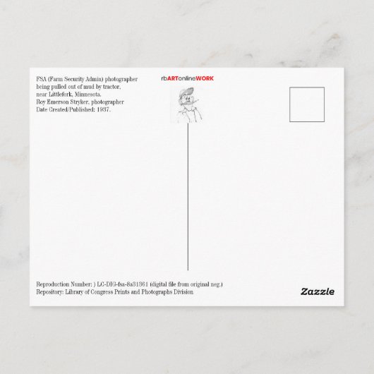 Fotograf, der aus dem Schlamm gezogen wird Postkarte (Rückseite)