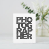 Fotograf - Schwarzer Text Postkarte (Stehend Vorderseite)