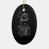 Fotograf von Capture Moment Kamera Keramik Ornament (Links)