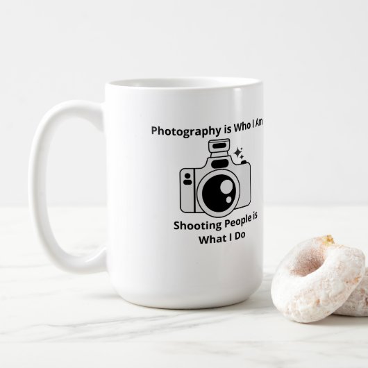 Fotografie ist Wer ich bin auf einem Kaffeetasse (Mit Donut)