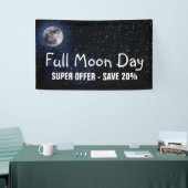 Fotografie - nächtlicher Himmel mit Vollmond + Banner (Messeveranstaltung)