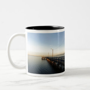 Fotografie von Strandlandschaften am Halbmond Zweifarbige Tasse