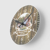 Fotovorlage der Familie Rustikales Holz Runde Wanduhr (Winkel)