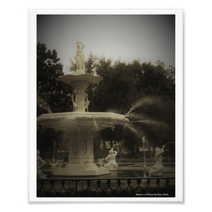 Fountain in Savannah by Linda Becker print Fotodruck