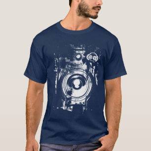Four4ths:: Überwachen Sie Mangel T-Shirt