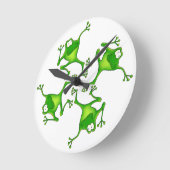 Four Cartoon Frogs Clock Runde Wanduhr (Winkel)