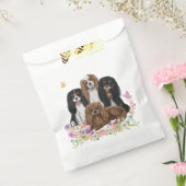 Four Cavalier King Charles Spaniels in Blume Geschenktütchen (Versiegelt)
