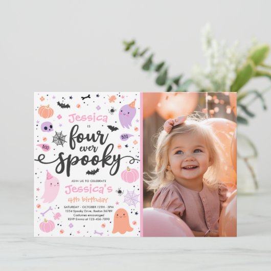 Four Ever Spooky Cute Halloween Ghost 4th Birthday Einladung (Stehend Vorderseite)
