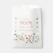 Four Ever Wild Wildflower 4th Birthday Party Geschenktütchen (Vorderseite)