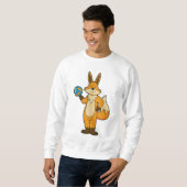 Fox als Volleyball-Spieler mit Volleyball Sweatshirt (Vorne ganz)