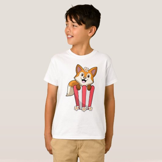 Fox at Eating with Popcorn T-Shirt (Vorne ganz)
