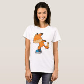 Fox at Ice skating with Ice skates T-Shirt (Vorne ganz)