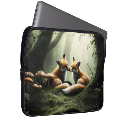 Fox Cuddle in Misty Forest Laptopschutzhülle (Vorne Rechts)