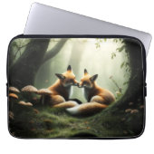 Fox Cuddle in Misty Forest Laptopschutzhülle (Vorderseite)