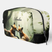 Fox Cuddle in Misty Forest Personalisiert Waschbeutel (Rechte Ecke)